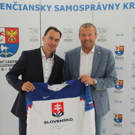 Vedenie župy a prezident szľh rokovali na tému pripravenosti hokejovej akadémie - IMG_0016