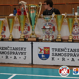 Zväčšiť fotografiu - Víťazmi 15. ročníka tsk florbalki sk cup 2022 spš stavebná e. belluša trenčín a oa trenčín - 26