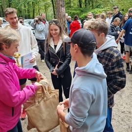 Zväčšiť fotografiu - Víťazom župnej kalokagatie sa stala považskobystrická priemyslovka - 20220928_123927