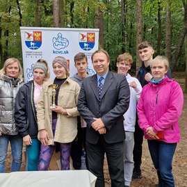 Zväčšiť fotografiu - Víťazom župnej kalokagatie sa stala považskobystrická priemyslovka - 20220928_124313