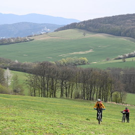 Zväčšiť fotografiu - Vrchárska koruna trenčianska odštartovala ďalší ročník
