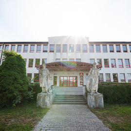 Zväčšiť fotografiu - Vyučiť sa za barbiera bude možné aj v trenčianskom kraji - TSK_EDUTECH podpis memoranda_mini-7