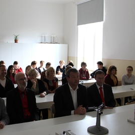 Z novodobých prírodovedných pracovísk sa už tešia študenti všetkých 11 gymnázií v zriaďovateľskej pôsobnosti tsk - IMG_3583