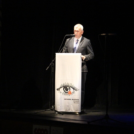 Z obchodnej akadémie v prievidzi je sedemdesiatnička, k jubileu dostane nové ošatenie a multifunkčné ihrisko - IMG_0063