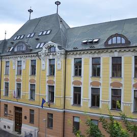 Zväčšiť fotografiu - Zaočkovaná je viac ako polovica učiteľov župných stredných škôl - gls tn 2