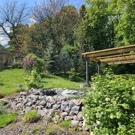 Zväčšiť fotografiu - Zelená škola budúcnosti: pruské získalo certifikát prírodná záhrada 2025