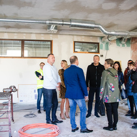 Zväčšiť fotografiu - Zhotoviteľ mešká s prácami na projekte handlovskej soš-ky - TSK_KD_SOŠ Handlová_mini (17 of 43)