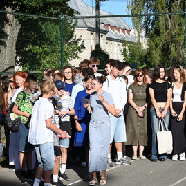 Zväčšiť fotografiu - Žiaci sa vrátili späť do školských lavíc