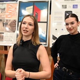 Zväčšiť fotografiu - Žiaci si vyberajú svoju budúcnosť - stredoškolák pokračuje aj v piatok