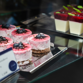 Zväčšiť fotografiu - Zmodernizované gastrocentrum po prvýkrát ponúklo svoje služby verejnosti - TSK_Otvorenie Gastrocentra_mini (46 of 50)