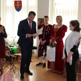 Zväčšiť fotografiu - Župan poďakoval stredoškolským učiteľom - IMG_8554