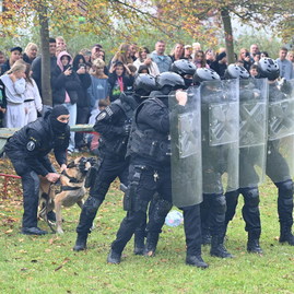 Zväčšiť fotografiu - Župná stredná odborná škola pruské otvorila svoje brány v svadobnom štýle