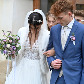 Zväčšiť fotografiu - Župná stredná odborná škola pruské otvorila svoje brány v svadobnom štýle