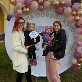 Zväčšiť fotografiu - Župná stredná odborná škola pruské otvorila svoje brány v svadobnom štýle