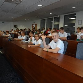 „župko“ dostal od malých bakalárikov župan - 3