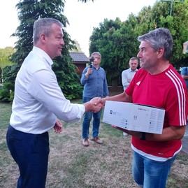 Zväčšiť fotografiu - Defibrilátory už nájdete v každom župnom zariadení sociálnych služieb - aed pre css 2022