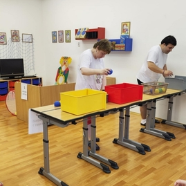 Zväčšiť fotografiu - Deň radosti priniesol úsmev na tváre klientov DSS Púchov - Nosice