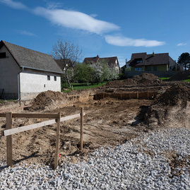 Zväčšiť fotografiu - Klienti dss – adamovské kochanovce sú o krok bližšie k novému domovu - 20240409_TSK_065w