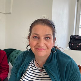 Zväčšiť fotografiu - Klientky domova sociálnych služieb zažili deň plný krásy a výnimočnosti - 