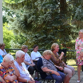 Zväčšiť fotografiu - Kniha ako nástroj, ktorý zlepšuje náladu - citanie (11)