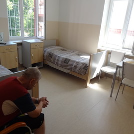 Komplexná rekonštrukcia  css nádej  v dolnom lieskove - 3. Súčasťou projektu bolo i vybavenie pavilónu novým nábytkom