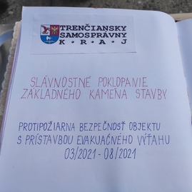 Zväčšiť fotografiu - Na kolonke vyrastie prístavba s novým výťahom - IMG_20210309_122236