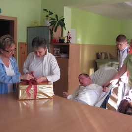 Návšteva pani primátorky v css – domino - 2. Prevzatie daru_resize