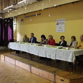Posledný tohtoročný seminár akadémie tretieho veku sa niesol v znamení jubilantov - IMG_0030