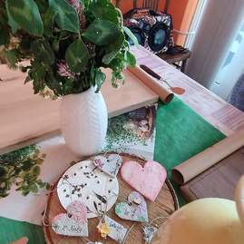 Zväčšiť fotografiu - Považskobystrickým zariadením sociálnych služieb rozvoniavali bylinky - FB_IMG_1655273748482