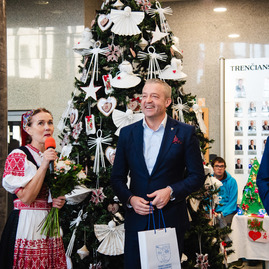 Zväčšiť fotografiu - Pozývame vás na vianočné trhovisko plné vôní a drobnôstok - TSK_viantrhy_pondelok_mini (12 of 50)