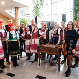 Zväčšiť fotografiu - Pozývame vás na vianočné trhovisko plné vôní a drobnôstok - TSK_viantrhy_pondelok_mini (31 of 50)