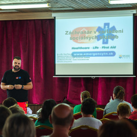 Zväčšiť fotografiu - Prvú pomoc poskytovať vedia, dôležité je, aby sa nebáli - TSK_Záchranár v CSS_mini (2 of 58)