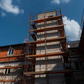 Zväčšiť fotografiu - Rekonštrukcia budovy centra sociálnych služieb ave pokračuje podľa plánu - 20200807_DCA_CSS_027w