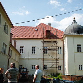 Zväčšiť fotografiu - Rekonštrukcia fasády historického kaštieľa je takmer na konci - TSK_KD máj_mini (176 of 232)