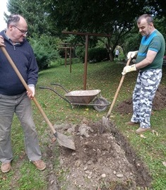 Zväčšiť fotografiu - S chuťou do záhrady s klientmi css – kolonka - 3