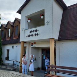 Zväčšiť fotografiu - Služby klientom poskytuje už štvrťstoročie - 20220808_110341