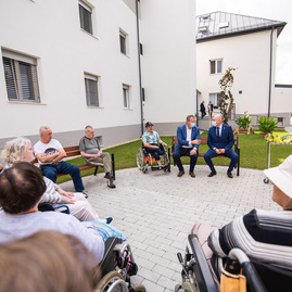 Zväčšiť fotografiu - Sociálne služby v kraji sa za posledné roky výrazne zlepšili - TSK_CSS_AVE_otvorenie_mini-16
