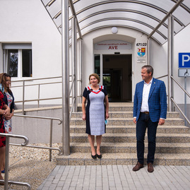 Zväčšiť fotografiu - Sociálne služby v kraji sa za posledné roky výrazne zlepšili - TSK_CSS_AVE_otvorenie_mini-4