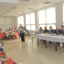 Starších si v októbri uctili aj v považskobystrickom centre sociálnych služieb (css) – bystričan - m_DSCN7106