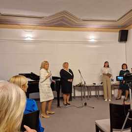 Zväčšiť fotografiu - Trenčianska župa získala ocenenie senior friendly - received_1025256728625034