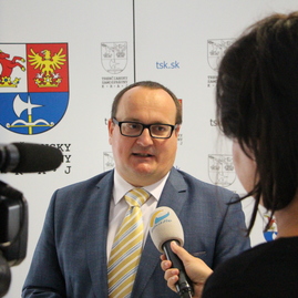 Trenčiansky samosprávny kraj po prvýkrát ocenil zamestnancov v oblasti sociálnych služieb - IMG_3832