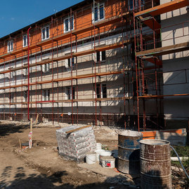 Zväčšiť fotografiu - Trenčiansky župan rokoval online s riaditeľmi zariadení sociálnych služieb - Rekonštrukcia budovy CSS AVE Dubnica nad Váhom - leto 2020