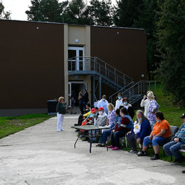 Zväčšiť fotografiu - Treťou dávkou vakcíny sa očkovalo aj v css – jesienka v myjave - archív TSK - CSS - Jesienka leto 2021 2