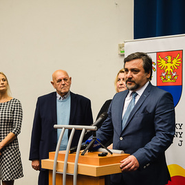 Zväčšiť fotografiu - Unikátny projekt župa testuje v handlovej - TSK_AAL_tlačovka Handlová (3 of 13)