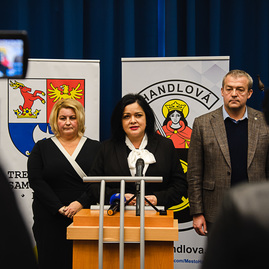 Zväčšiť fotografiu - Unikátny projekt župa testuje v handlovej - TSK_AAL_tlačovka Handlová (5 of 13)