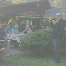 Zväčšiť fotografiu - V css – domov javorina si uctili starších, klienti navštívili aj veľkú javorinu - javorina 5