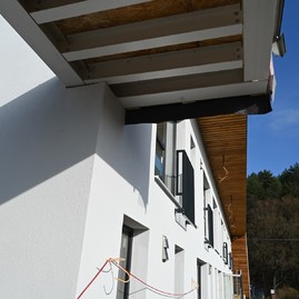 Zväčšiť fotografiu - V stupnom vyrástlo moderné zariadenie, domov poskytne 12 klientom