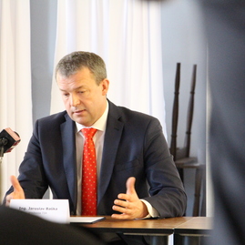 V trenčíne vzniklo prvé špecializované poradenské centrum svojho druhu pre ženy zažívajúce násilie - AZ_KONFERENCIA (1)