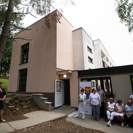 V zariadeniach sociálnych služieb župa odstraňuje fyzické bariéry, pri tých mentálnych pomáhajú psy, zajace a dokonca i pávy - 20180720_MY_ZP_PD_TSK_foto_Radovan_Stoklasa_011w