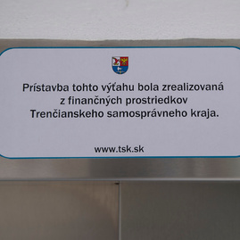 V zariadeniach sociálnych služieb župa odstraňuje fyzické bariéry, pri tých mentálnych pomáhajú psy, zajace a dokonca i pávy - 20180720_MY_ZP_PD_TSK_foto_Radovan_Stoklasa_123w